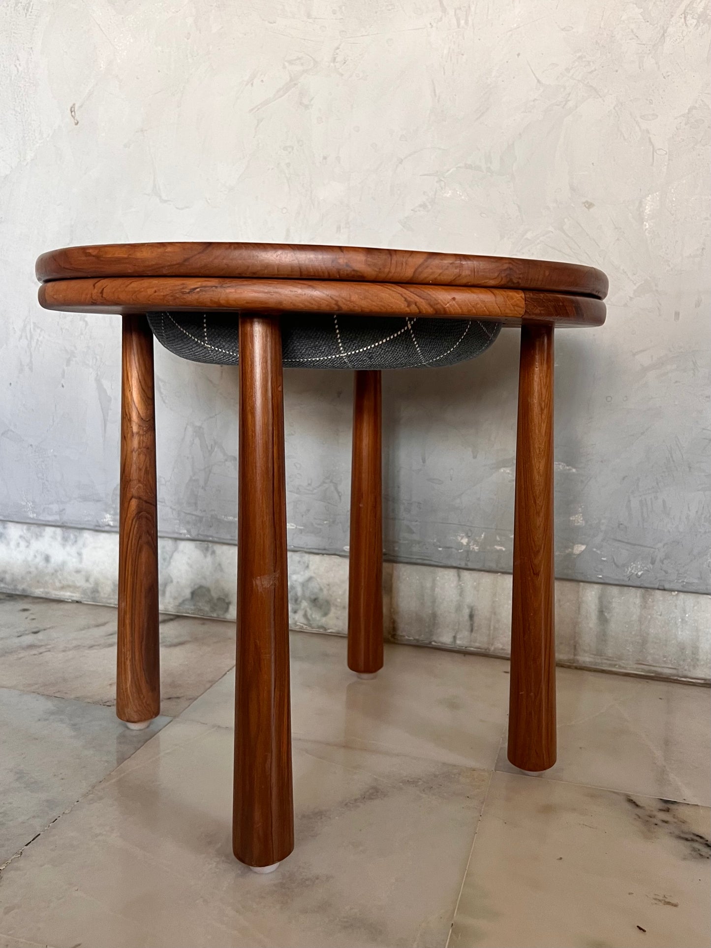 Lap Pad Stool