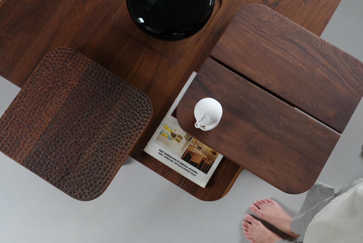 Tiga Center Table Set