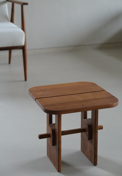 Hoku Corner Table