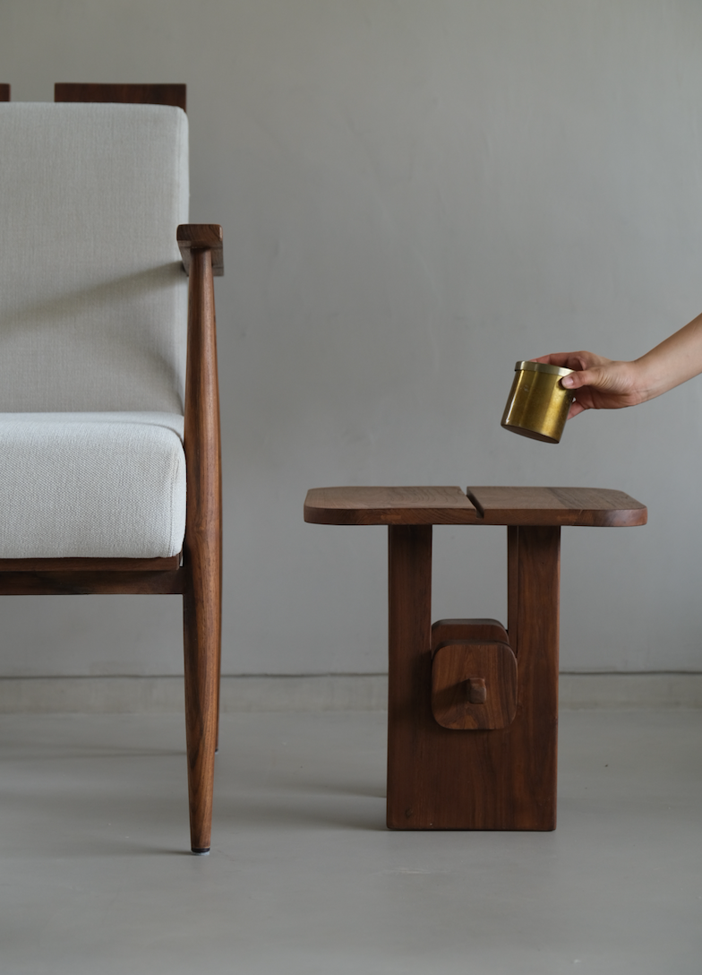 Hoku Corner Table