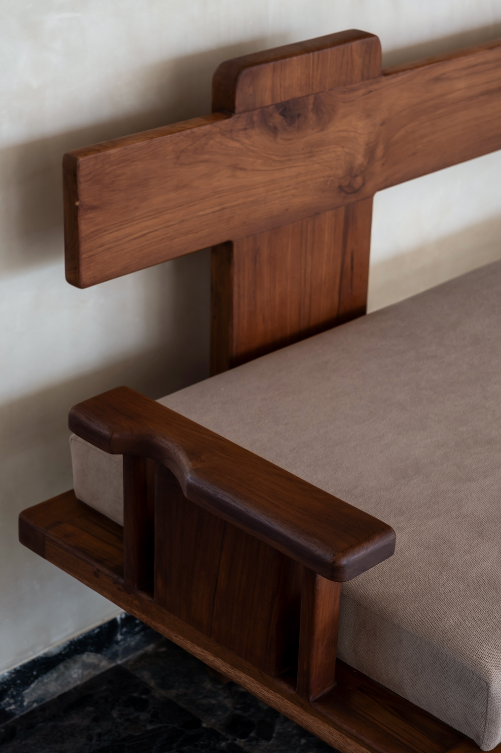 Brio Bench