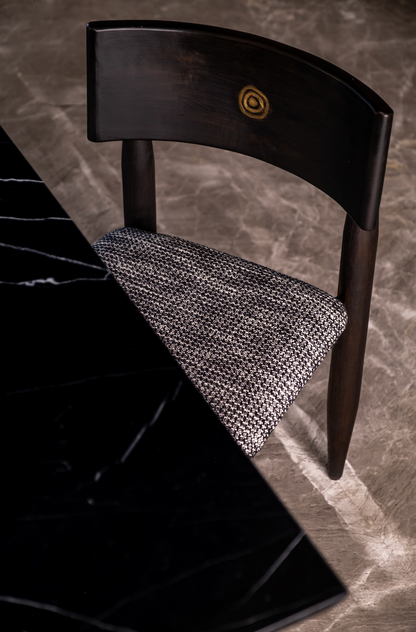 Nero Chair